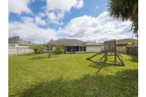 110 Meadow Woode Dr, Royal Palm Beach, FL 33411, Sold 04/28/16