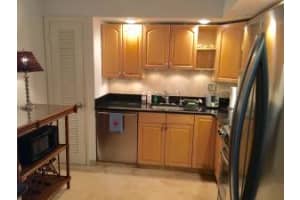 3800 Washington Rd APT 103, West Palm Beach, FL 33405, Sold 12/02/16