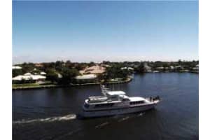 555 SE 6th Ave #5e, Delray Beach, FL 33483, Sold 07/18/16