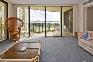 5420 N Ocean Dr, West Palm Beach, FL 33404, Sold 07/12/16