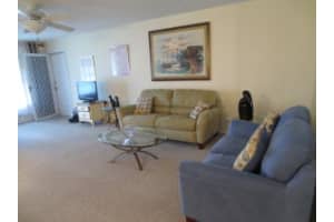 7202 W Oakridge Cir, Lantana, FL 33462, Sold 06/03/16