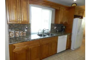 141 Meander Cir, Royal Palm Beach, FL 33411, Sold 05/06/16