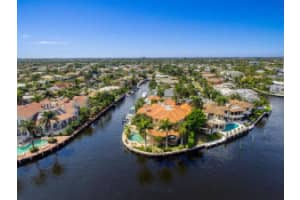 872 NE 35th St, Boca Raton, FL 33431, Sold 10/04/16