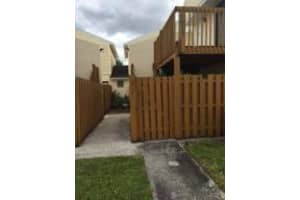 635 Executive Center Dr M107, West Palm Beach, FL 33401, Sold 07/05/16