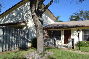 8153 SE Villa Way, Hobe Sound, FL 33455, Sold 03/15/16
