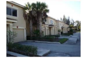 320 Crestwood Cir, Royal Palm Beach, FL 33411, Sold 03/10/16