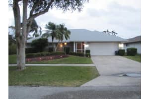 5109 Woodstone Cir E, Lake Worth, FL 33463, Sold 04/28/16