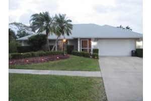 5109 Woodstone Cir E, Lake Worth, FL 33463, Sold 04/28/16