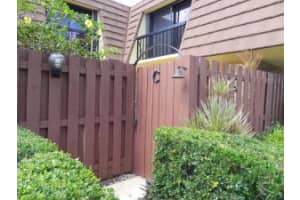 825 Center St, Jupiter, FL 33458, Sold 03/28/16