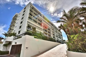 2000 N Ocean Blvd, Boca Raton, FL 33431, Sold 02/01/17