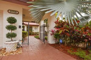 21706 Club Villa Terrace, Boca Raton, FL 33433, Sold 04/13/16