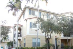 3197 N Oasis Dr, Boynton Beach, FL 33426, Sold 04/05/16