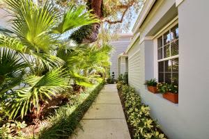 8859 Lakeside Cir, Vero Beach, FL 32963, Sold 05/27/16