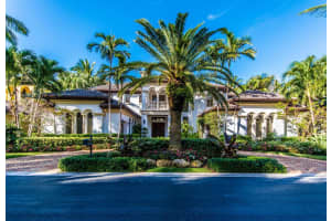 11 Ocean Harbour Cir, Boynton Beach, FL 33435, Sold 05/26/16