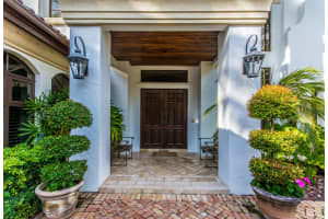 11 Ocean Harbour Cir, Boynton Beach, FL 33435, Sold 05/26/16