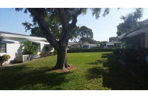 7407 W Oakridge Cir, Lantana, FL 33462, Sold 08/01/16