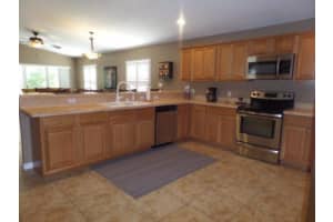430 Lexington Ave SW, Vero Beach, FL 32962, Sold 03/29/16