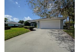 425 46th Ct, Vero Beach, FL 32968, Sold 05/23/16