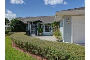 425 46th Ct, Vero Beach, FL 32968, Sold 05/23/16