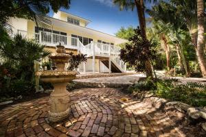 550 SE St Lucie Blvd, Stuart, FL 34996, Sold 10/28/16