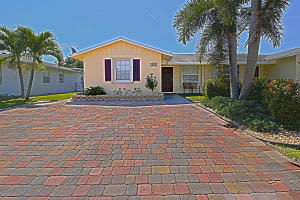5116 Sherman Rd, West Palm Beach, FL 33415, Sold 03/28/16