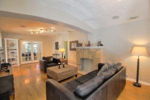 522 Sunset Rd, West Palm Beach, FL 33401, Sold 04/19/16