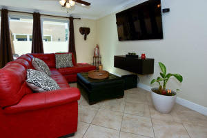 3402 Elizabeth Pl N, Palm Springs, FL 33461, Sold 08/15/16