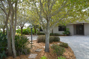 31 Sovereign Way, Fort Pierce, FL 34949, Sold 12/08/16