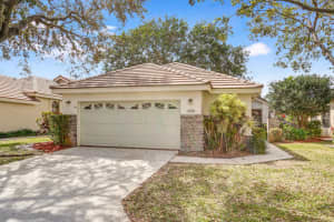 4400 Sherwood Forest Dr, Delray Beach, FL 33445, Sold 12/01/16