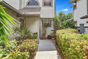 2458 Bedford Mews Dr, Wellington, FL 33414, Sold 06/08/16