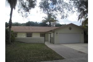 8832 Escondido Way E, Boca Raton, FL 33433, Sold 04/14/17