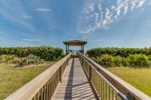 10044 S Ocean Dr, Jensen Beach, FL 34957, Sold 10/05/16