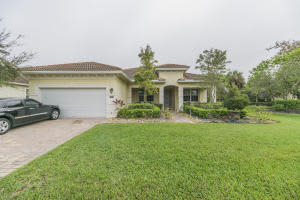 6751 Osage Cir, Greenacres, FL 33413, Sold 05/18/16