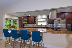 6858 Villas Dr W, Boca Raton, FL 33433, Sold 05/11/16