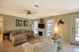 454 22nd Pl SE, Vero Beach, FL 32962, Sold 04/08/16