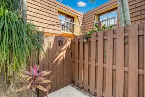 825 Center St #57d, Jupiter, FL 33458, Sold 10/25/16