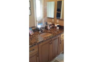 8605 Club Estates Way, Lake Worth, FL 33467, Sold 11/29/16