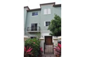 44 NW 7th St, Boca Raton, FL 33432, Sold 05/06/16