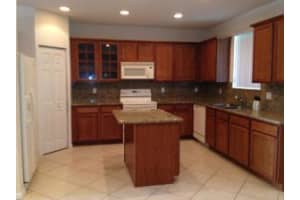 3037 N Evergreen Cir, Boynton Beach, FL 33426, Sold 05/11/16