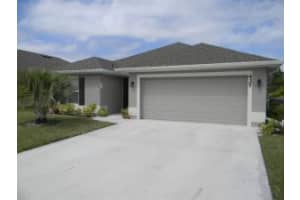 437 Briarcliff Cir, Sebastian, FL 32958, Sold 04/08/16