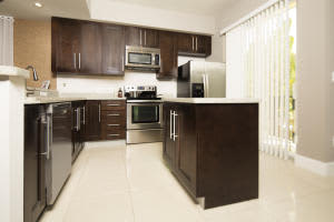 2700 N Federal Hwy, Boynton Beach, FL 33435, Sold 02/17/17