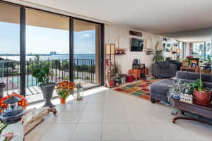 5480 N Ocean Dr, Riviera Beach, FL 33404, Sold 09/15/16