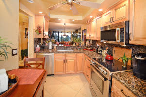 18 Royal Palm Way, Boca Raton, FL 33432, Sold 04/29/16