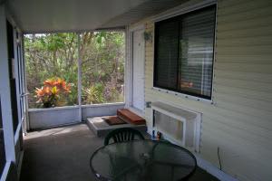 441 7th Pl Bldg 11, Vero Beach, FL 32962, Sold 05/12/16