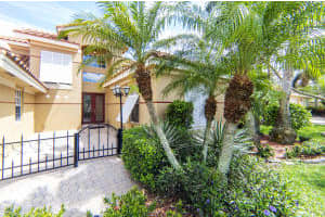 6621 Jog Palm Dr, Boynton Beach, FL 33437, Sold 08/01/16