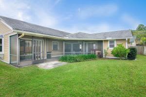 4241 SE Satinleaf Pl, Stuart, FL 34997, Sold 05/11/16