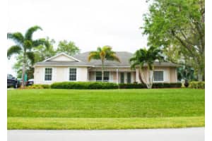 1805 Hazelwood Dr, Fort Pierce, FL 34982, Sold 06/03/16