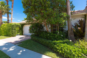 2900 Twin Oaks Way, Wellington, FL 33414, Sold 05/27/16