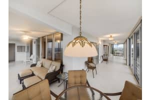 36 Yacht Club Dr, North Palm Beach, FL 33408, Sold 04/17/17