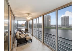 36 Yacht Club Dr, North Palm Beach, FL 33408, Sold 04/17/17